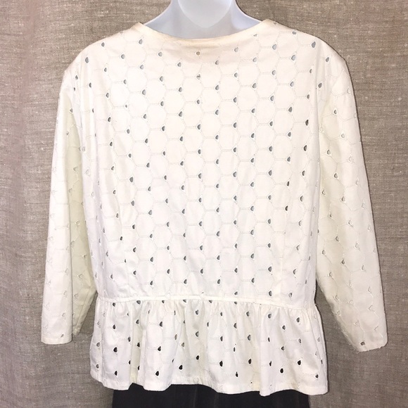 🌟 Ruby Rd. White Eyelet Jacket - Picture 2 of 9